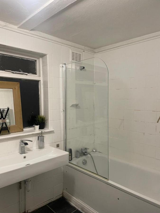 Balham, South London Spacious Guest House 5, 6 Rooms Available エクステリア 写真