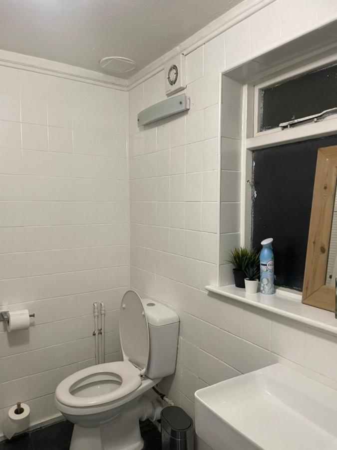 Balham, South London Spacious Guest House 5, 6 Rooms Available エクステリア 写真